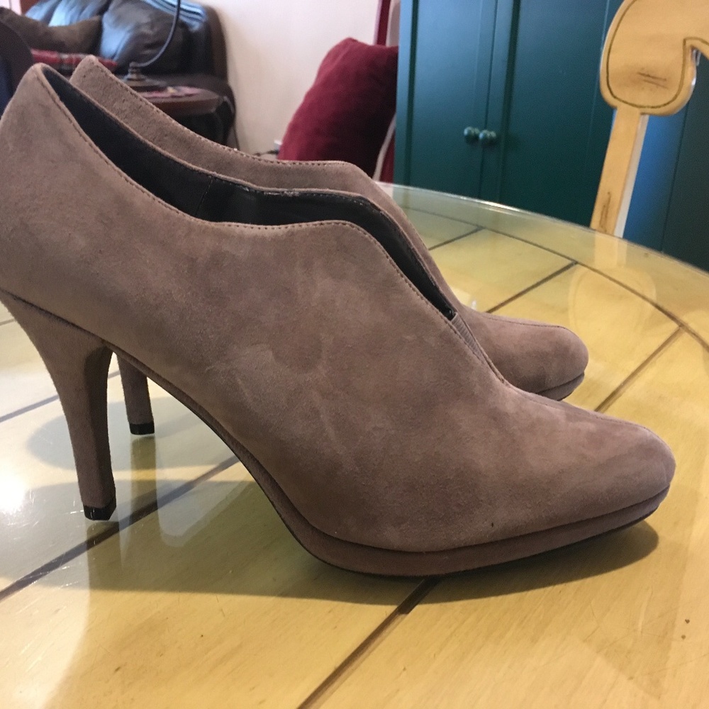 Shoe boots